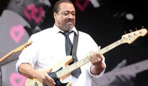 Jerry Barnes