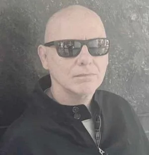 Chris Lowe